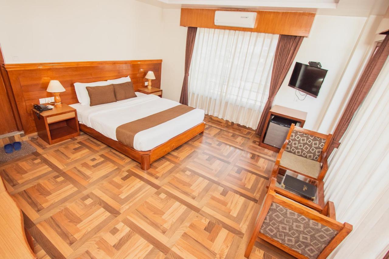 Mount View Pokhara Hotel Ngoại thất bức ảnh