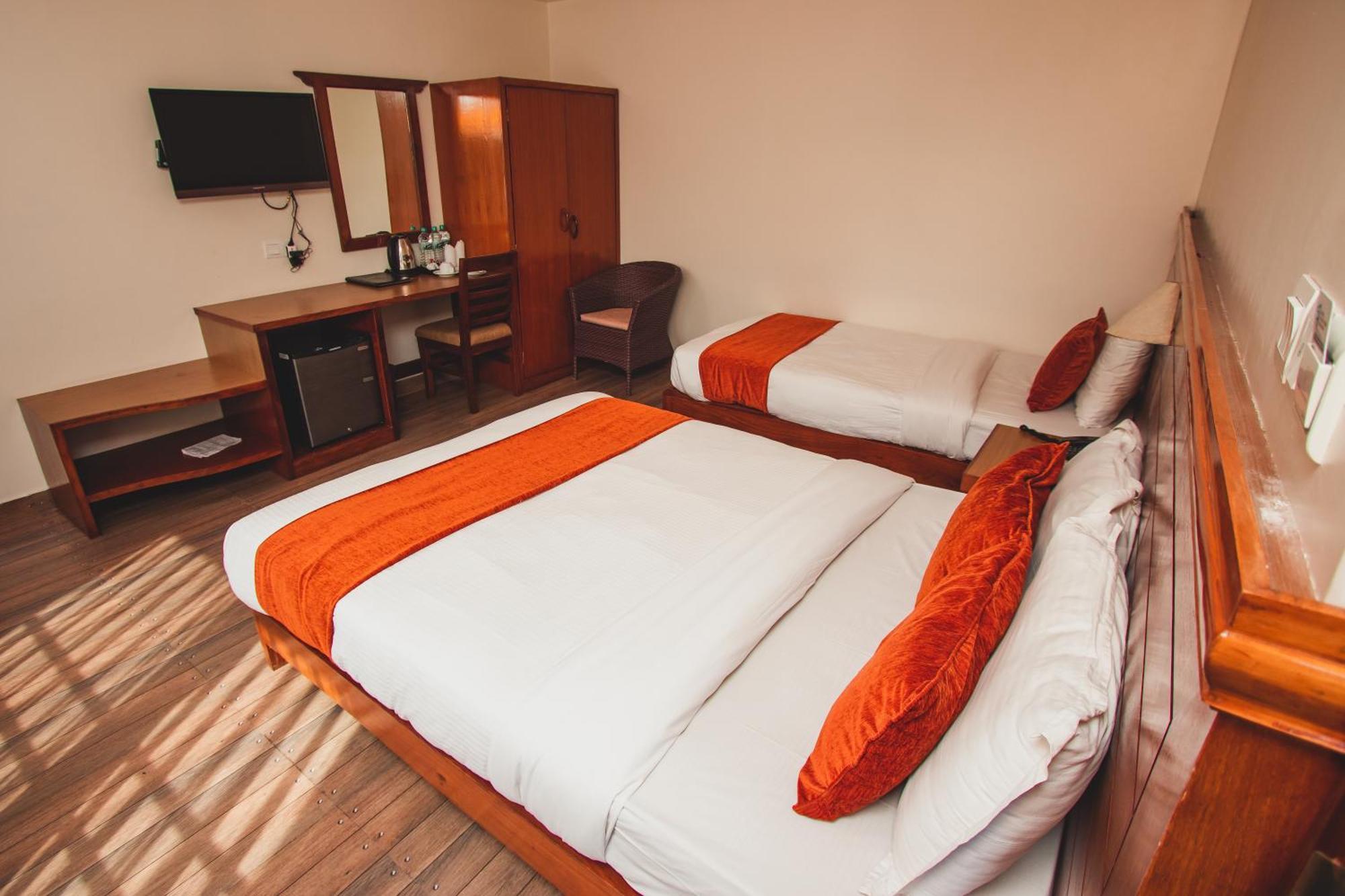Mount View Pokhara Hotel Ngoại thất bức ảnh